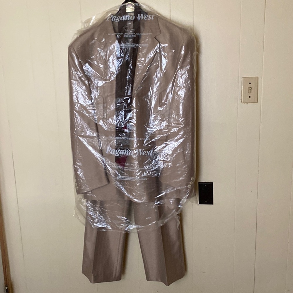 Pagano west suit